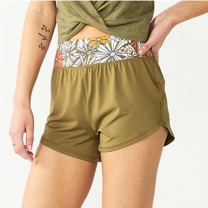 THE SPORTY SHORT